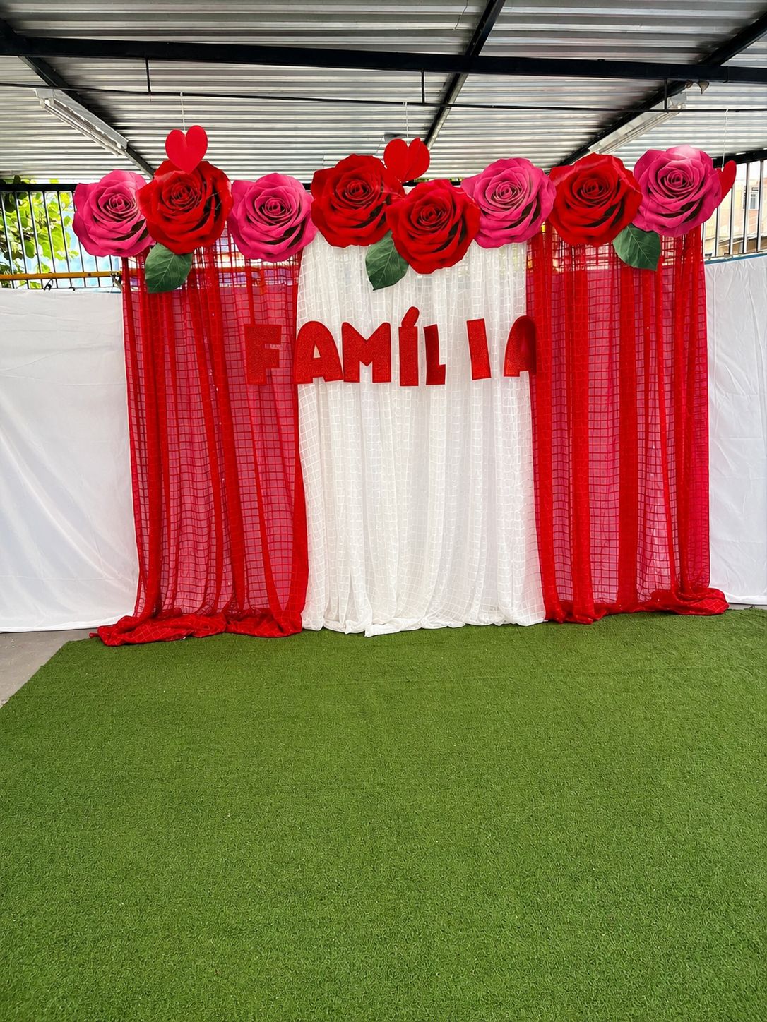 Painel Decorativo FAMÍLIA com Flores Gigantes em PDF